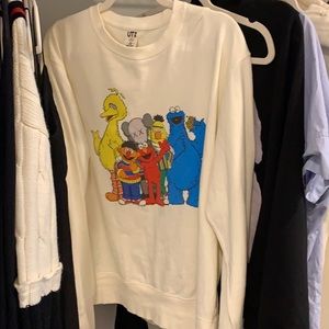 kaws x Sesame Street ut Medium size
